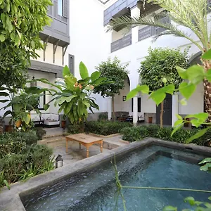 riad-zaouia-44.marrakeshhotelsmorocco.com/